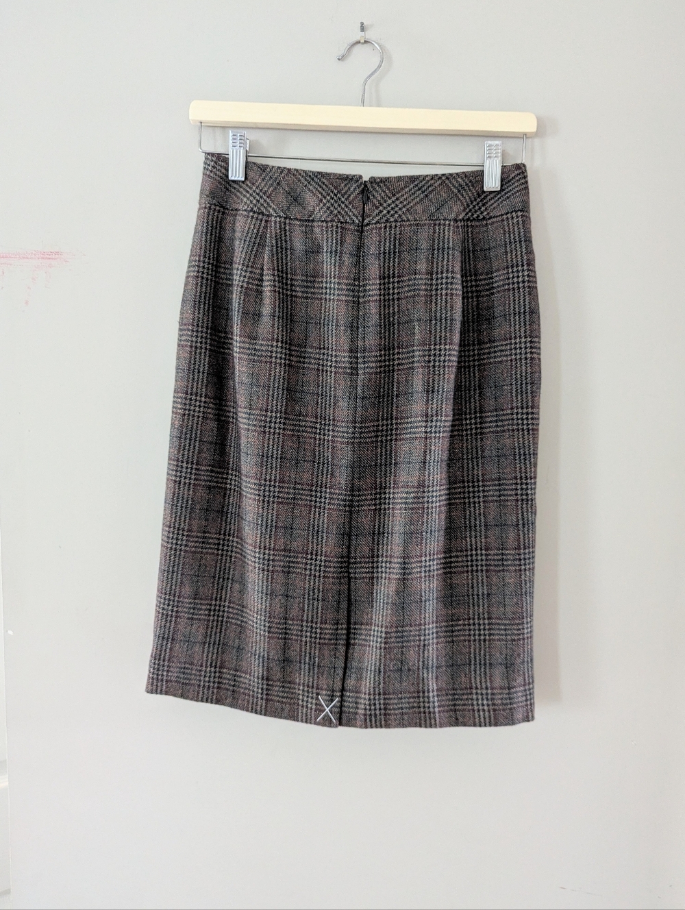J. Crew Brown Plaid 100% Wool Pencil Skirt Bow Front 55689 NWT Size 2 Preppy - Picture 2 of 6
